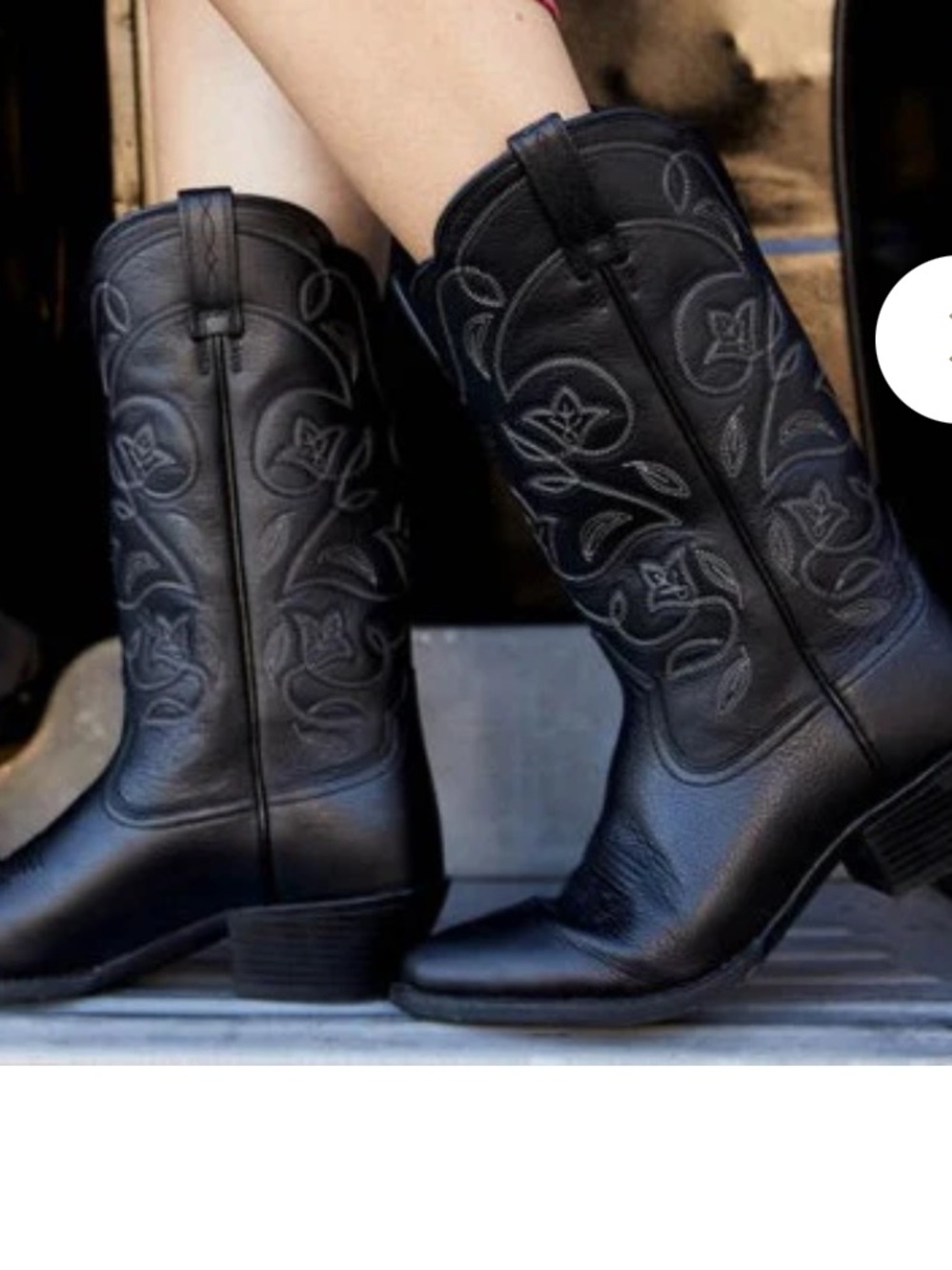 Ariat Black Embroidered Western Lace-Up Boots size 10